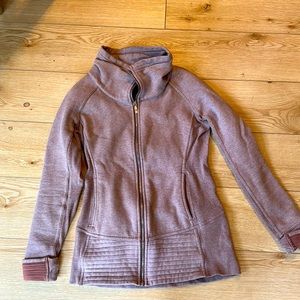 Lululemon women’s rose colored size 8 zip up